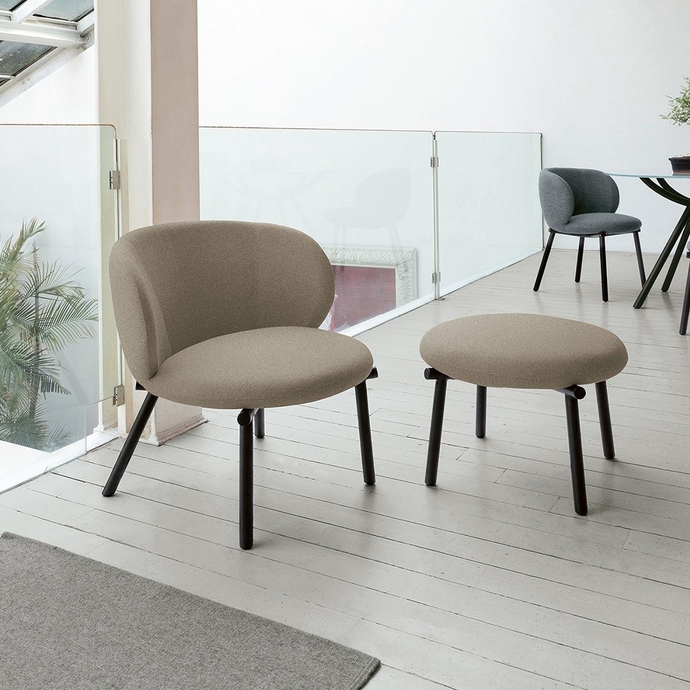 Target Kioto pouf clean-touch fabric sand cod.PF187 Target Point